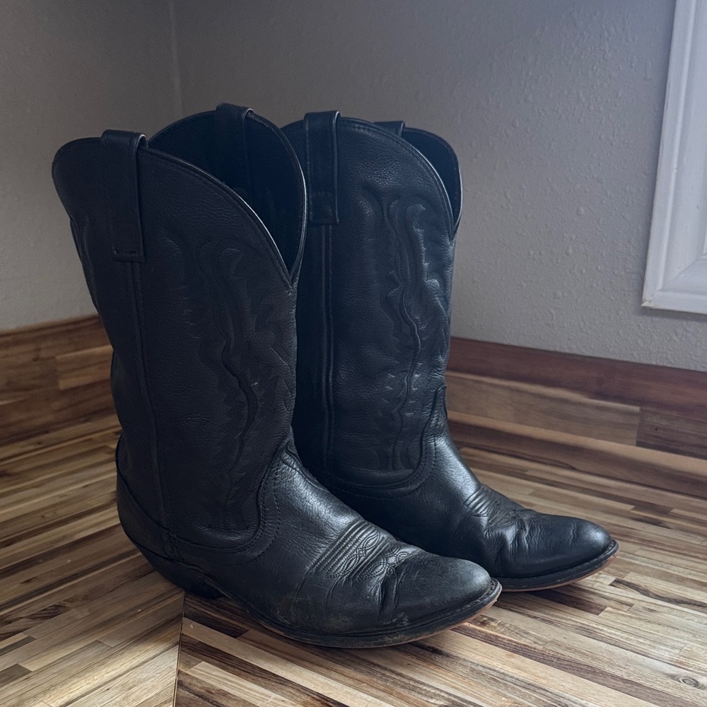 Black Leather Cowboy Boots western size 8.5 m